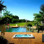 Les Granges De Jules Hotel 3*